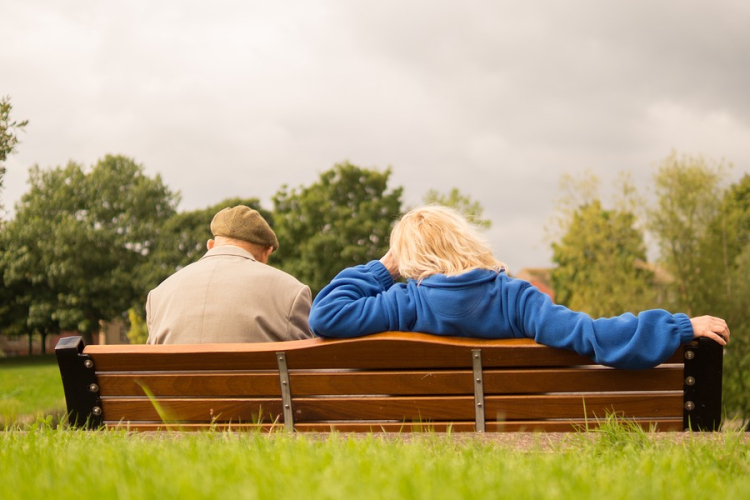 A nyugdíjasok egy részes szíven visszamegy a munkaerőpiacra