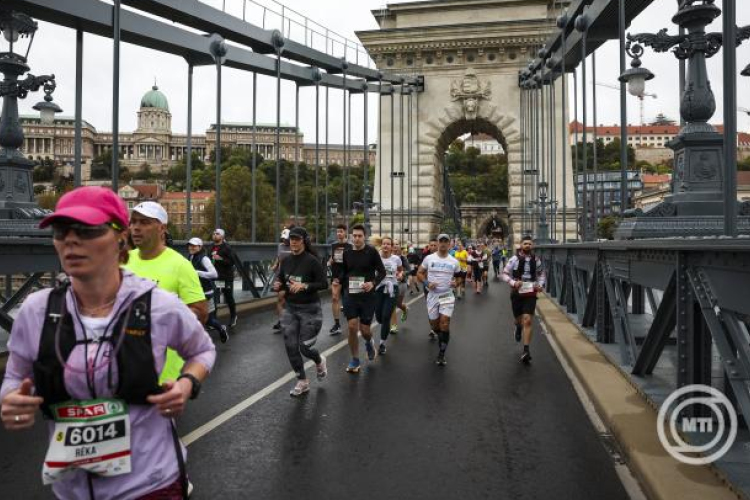 Budapest Maraton - Külföldi rekordnevezés a negyvenedik születésnapon