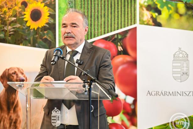 Agrárminiszter: a házikert a magyar családok rejtett erőforrása
