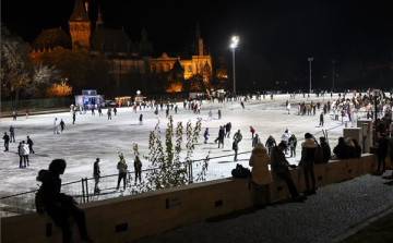 Megnyílt a Városligeti Műjégpálya